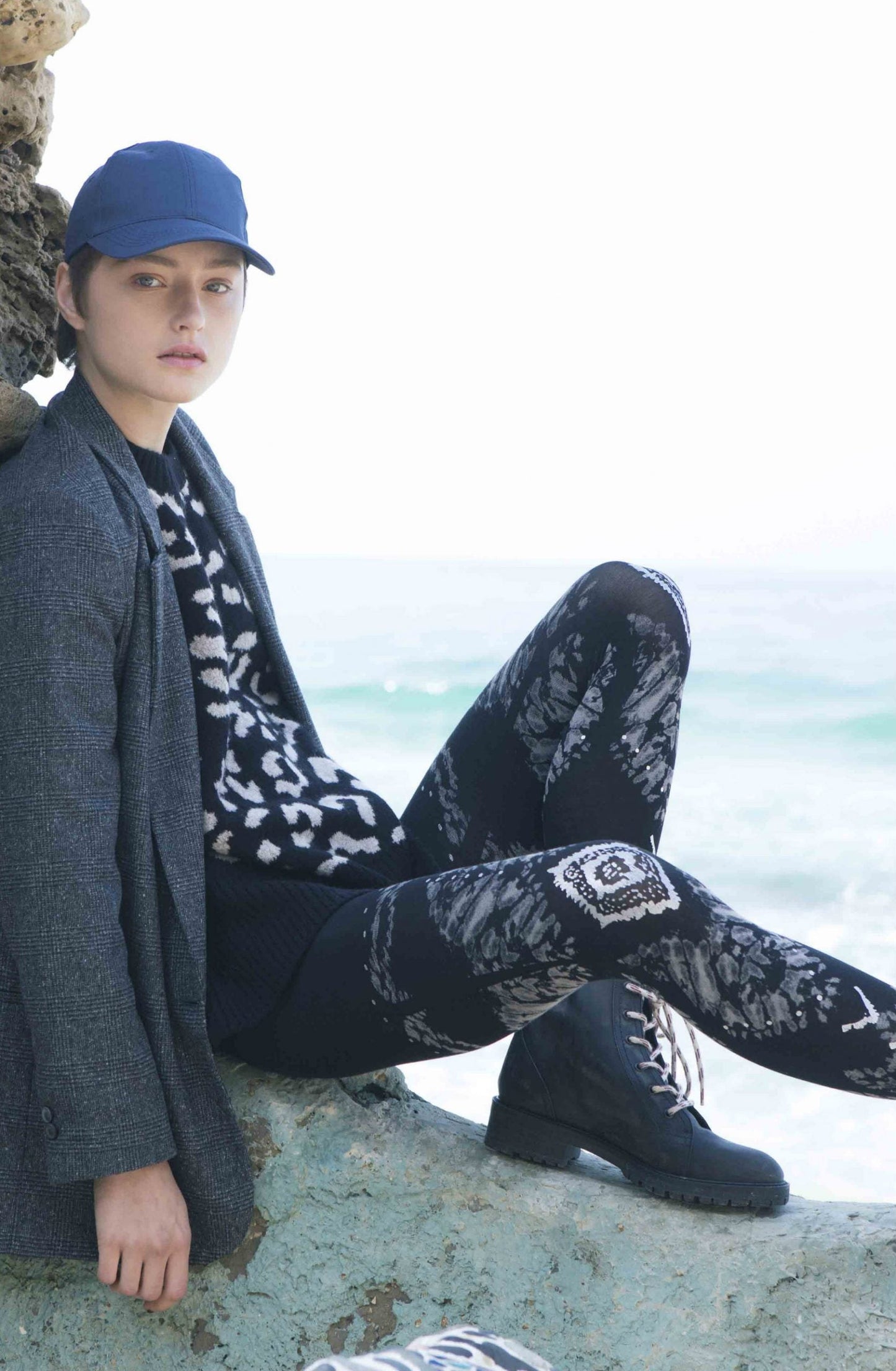 Zohara The Long And Winding Road Black Print Tights